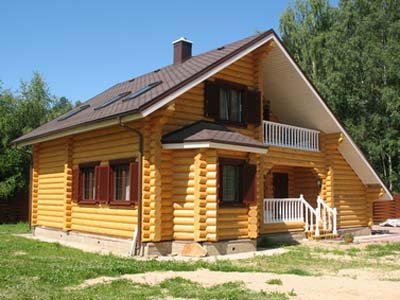 Теплий деревяний будинок — найкраще рішення