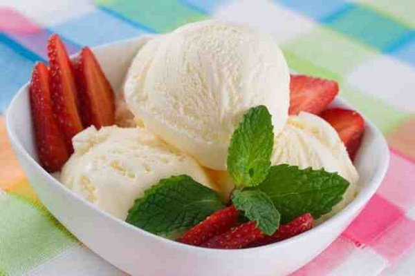 Вершкове морозиво: як приготувати літній десерт в домашніх умовах