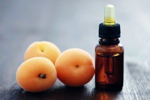 Косметичний абрикосове масло ідеально підійде вашої шкіри