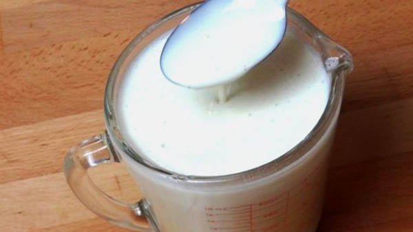 Як приготувати в домашніх умовах згущене молоко — особливості процесу