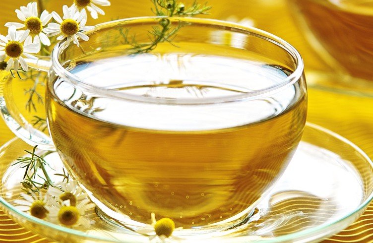 Ромашковий чай: користь і шкода травяного чаю з ромашкою