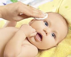 Конюнктивіт у новонароджених: симптоми, причини, види і лікування