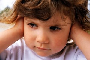 Запалення лімфовузлів за вухом у дітей: що робити і як лікувати