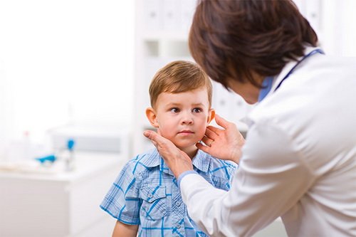 Блефарит у дітей: можливі причини, симптоми, методи лікування