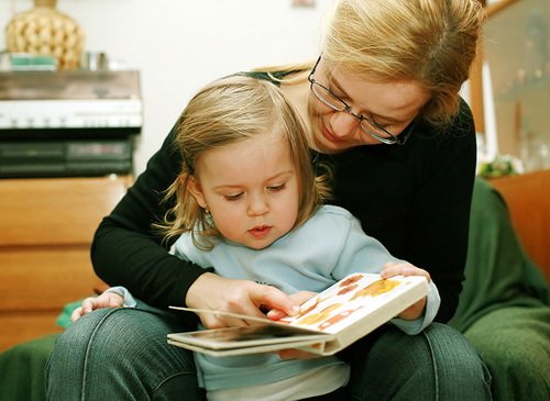 Затримка мовленнєвого розвитку у дітей: симптоми і лікування