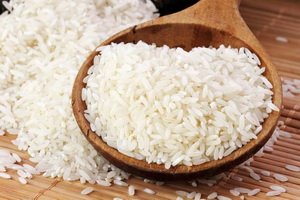 Рисова каша для дітей до року: як правильно варити, ніж корисна, рецепти