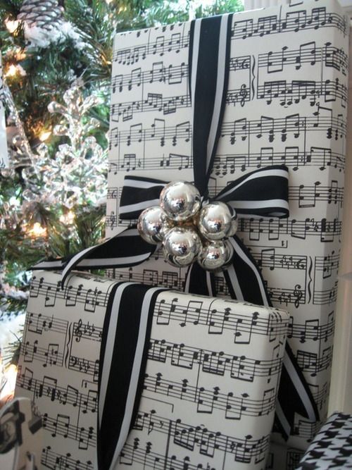 Як красиво упакувати новорічні подарунки своїми руками. Ідеї декору подарунків до Нового року.