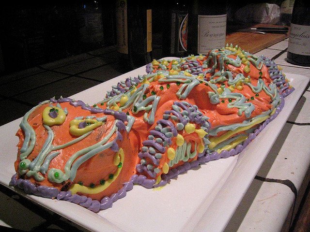 Новорічний торт Дракон – фото тортів до року Дракона