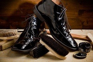 Догляд за лакованим взуттям – поради справжнім модницям