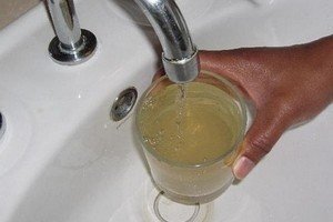 Як очистити воду від хлору і вапна – вибираємо спосіб