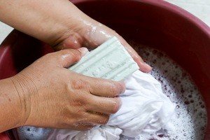 Рушники жорсткі після прання – що робити?