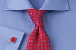 Як випрати краватку і погладити його?