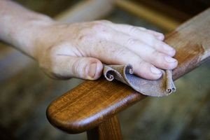 Як реставрувати стару меблі своїми руками