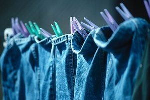 Як прати джинси в машинці – поради справжнім модницям