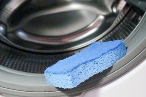Запах в пральній машині – як позбутися швидко?