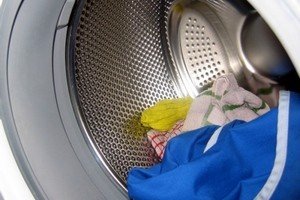 Запах в пральній машині – як позбутися швидко?