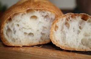 Кілька секретів як спекти хліб в мультиварках Редмонд і Поларіс. Кращі рецепти з фото.