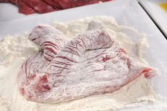 Приготування тушкованої яловичини в мультиварках Редмонд і Поларіс. Популярні рецепти з фото.