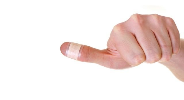 До чого порізати палець: прикмети