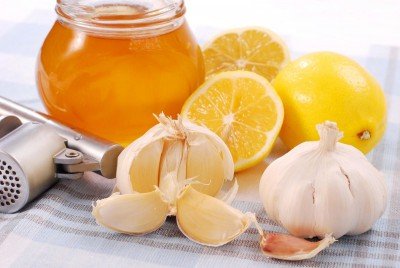 Народна медицина: лікування лимоном і часником
