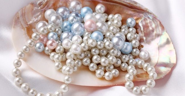 Як носити перли: прикмети