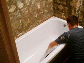 Як встановити самому сталеву ванну