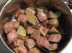 Приготування тушкованої яловичини в мультиварках Редмонд і Поларіс. Популярні рецепти з фото. Приготування тушкованої яловичини в мультиварках Редмонд і Поларіс. Популярні рецепти з фото.