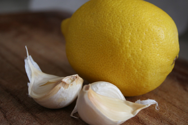 Чищення судин часником і лимоном в домашніх умовах