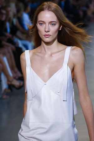 Calvin Klein представив в Нью Йорку весняно літню колекцію
