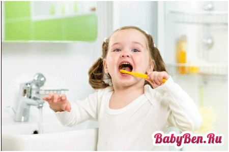 Вибираємо правильну зубну щітку для своєї дитини