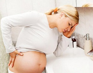 З якою тижня у вагітних починається токсикоз?
