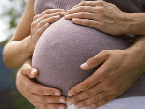 На який тижня вагітності (першій або другій) зявляється відчуття рух малюка?