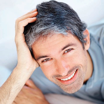 Чому волосся сивіє? Причини ранньої сивини на голові у молодих чоловіків у 20 17 років