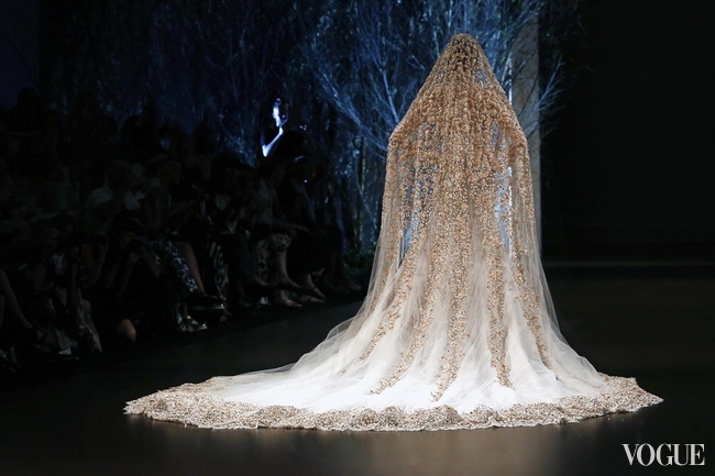Історія створення розкішного весільного плаття Ralph & Russo Couture