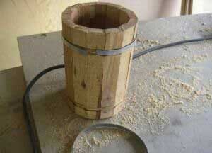 Любителям лазні – саморобна деревяна кружка для кваса