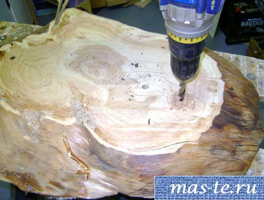 Як зробити ексклюзивний стіл з натурального дерева