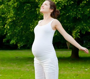 З якою тижня у вагітних починається токсикоз?