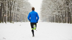 Зимова пробіжка — користь і шкода бігу взимку