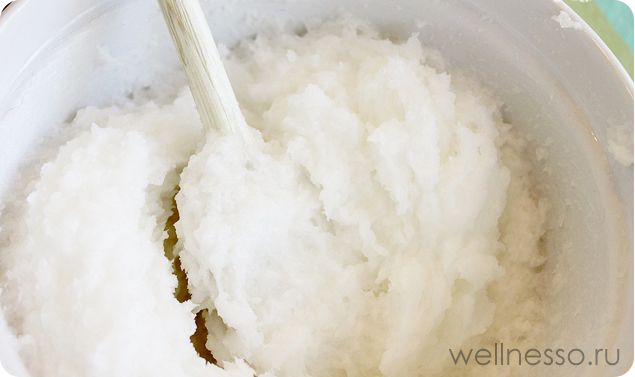 Як зробити скраб з солі з лавандою і кокосовим маслом
