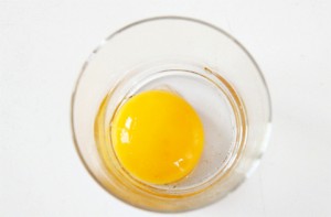 Рецепти масок з яєць для шкіри обличчя