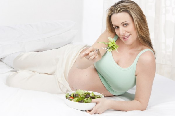 Нудота при вагітності: причини, наслідки та лікування