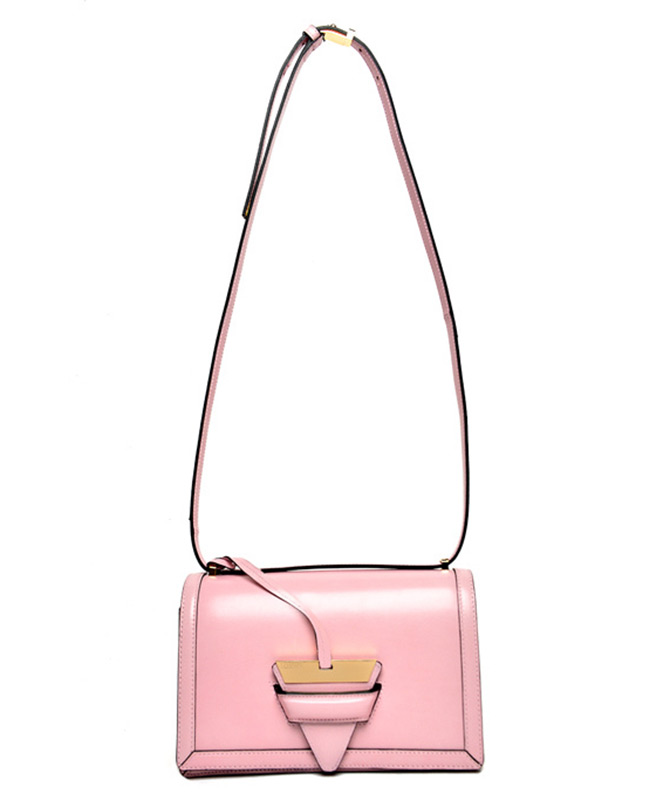 Яскравий осінній аксесуар — рожева сумочка