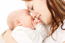 Гикавка у новонароджених після годування – є привід для занепокоєння?