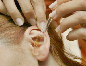 Як правильно використовувати краплі у вуха Ципромед?