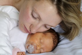 Чому у новонароджених буває жовтянка і як її лікувати?