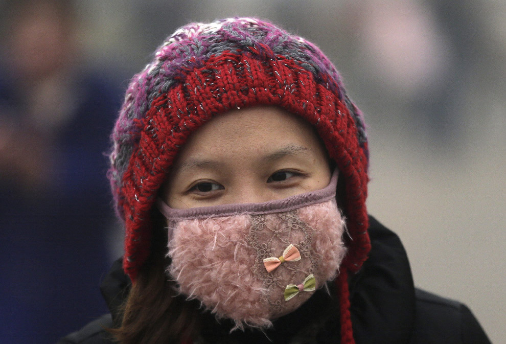 Чому сьогодні в Китаї всі ходять в масках