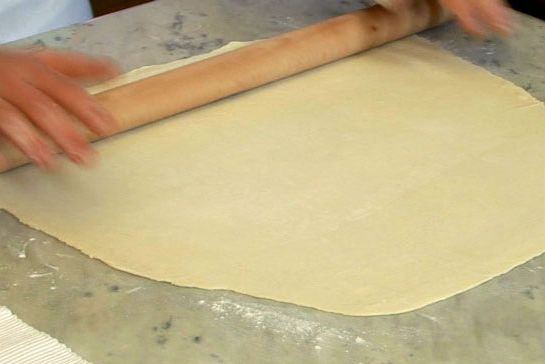 Як приготувати листкове тісто в домашніх умовах