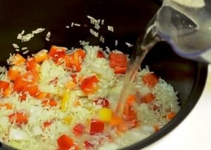 Рис з овочами в мультиварці: покроковий кулінарний рецепт