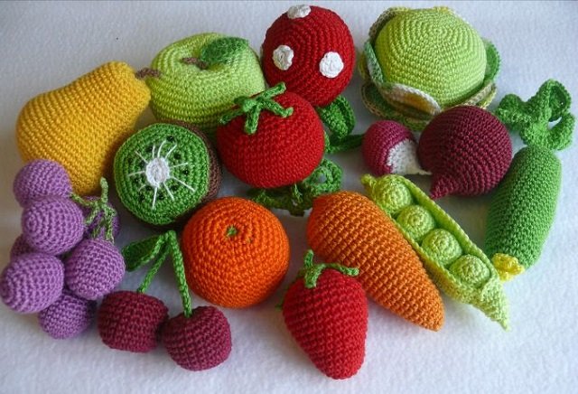 Вязані фрукти і овочі гачком