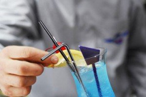 Як приготувати коктейль блакитна лагуна